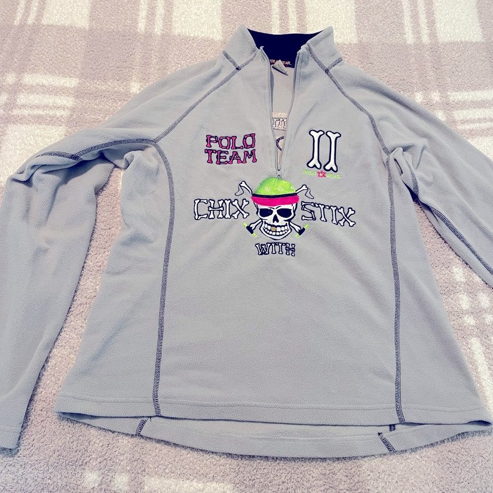 Half zip pull over sweater. Size medium.